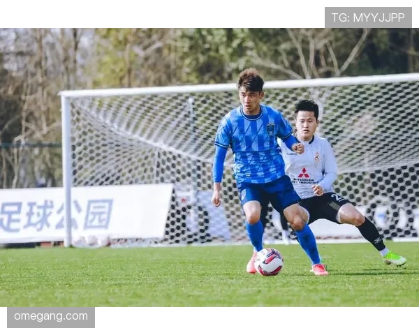 广州足球俱乐部冬训进入关键阶段,年轻阵容磨合提速 广州足球俱乐部冬训进入关键阶段,年轻阵容磨合提速